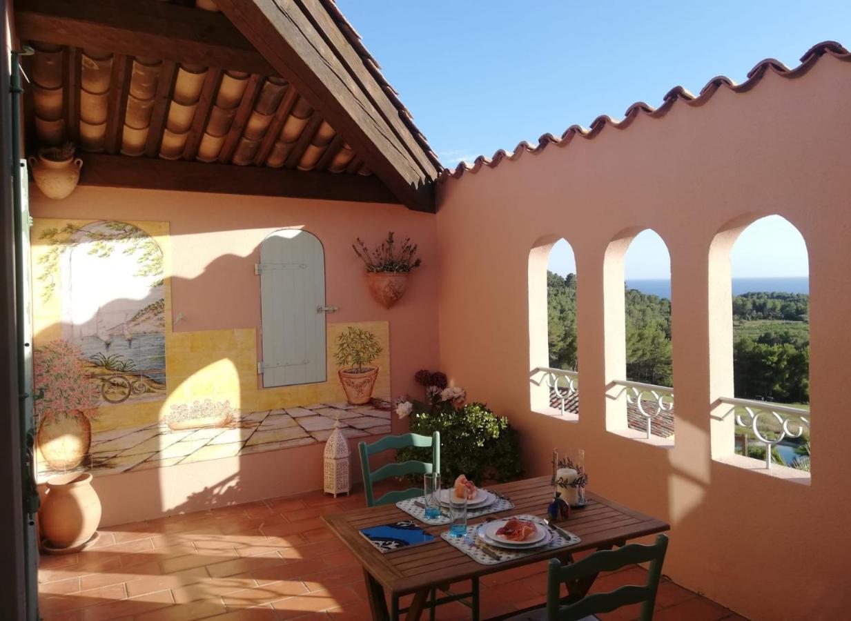 Apartmán Hameau Des Amandiers - Vue Mer, Golf Et Vignes Saint-Cyr-sur-Mer Exteriér fotografie